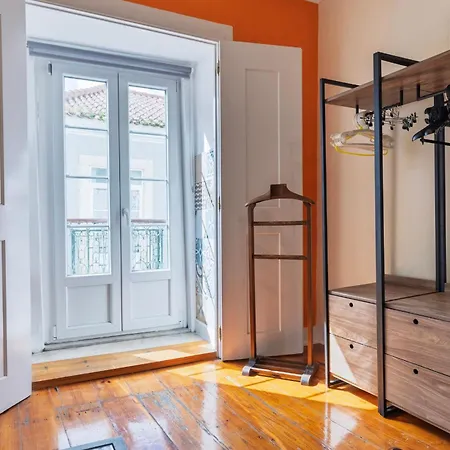 Daire Charm & Class 2bdr By Lovelystay Lisboa