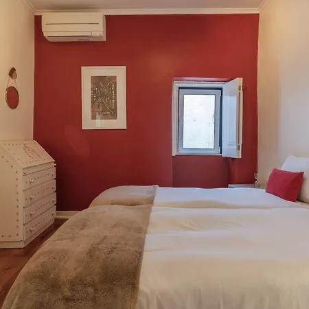 Charm & Class 2bdr By Lovelystay *