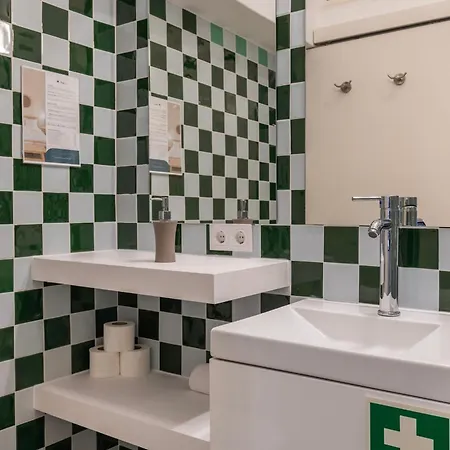 Charm & Class 2bdr By Lovelystay Apartment Lissabon