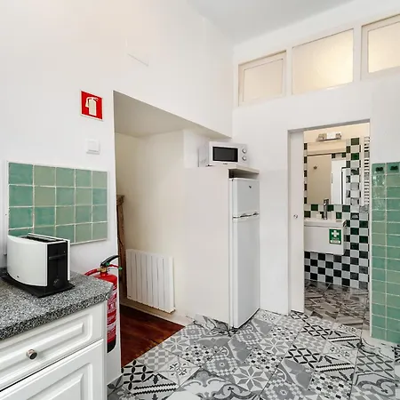 Whome Prime Location With Authentic Charm Apartman