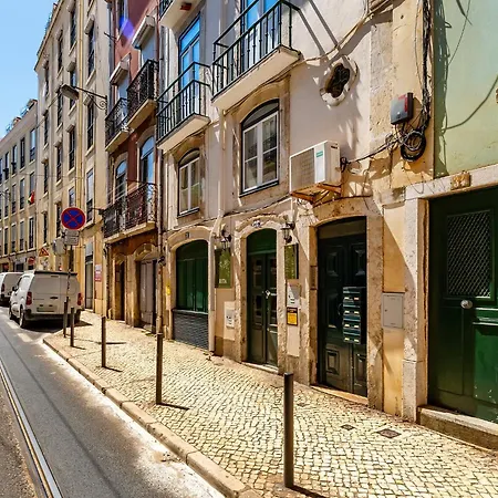 Apartman Whome Prime Location With Authentic Charm *