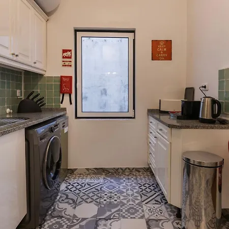 Charm & Class 2bdr By Lovelystay Apartament Lizbona