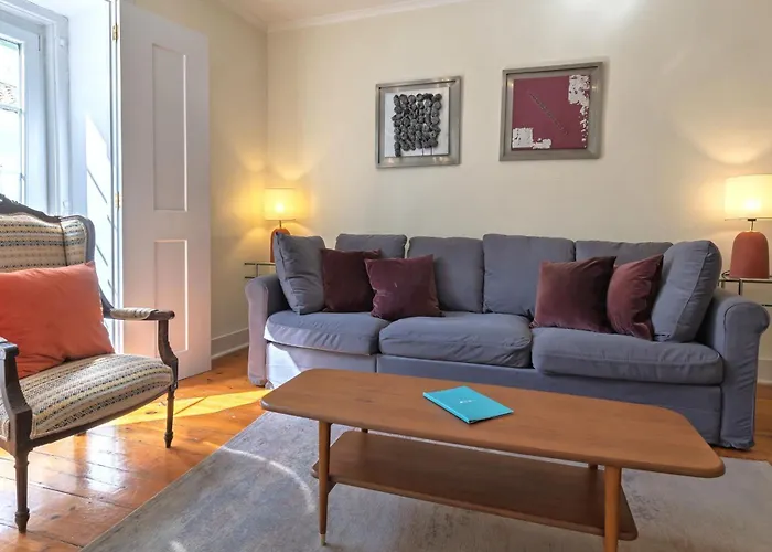 Whome Prime Location Apt With Authentic Lisbon Charm