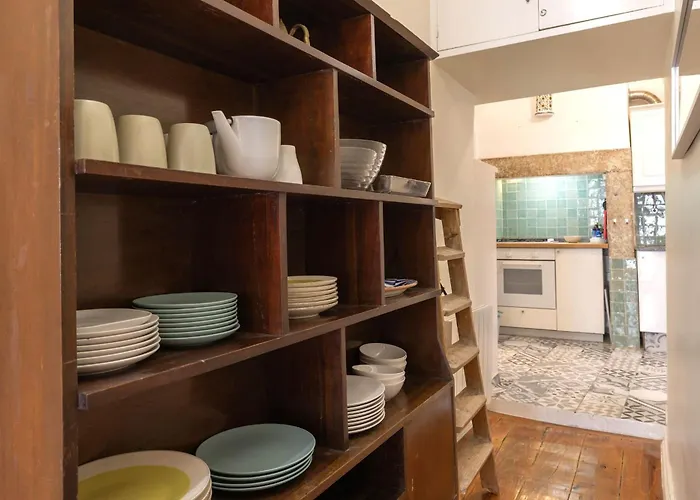Whome Prime Location Apt With Authentic Lisbon Charm *