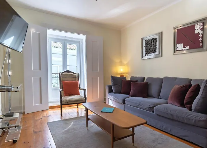 Whome Prime Location Apt With Authentic Lisbon Charm * Lissabon